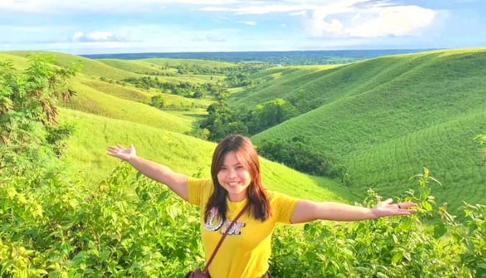 Marlin Damu saat Bertamasya di Bukit Lendo Ngara (Facebook/Marlin Damu/Suara Jarmas)