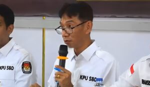 Ketua KPU SBD, Hironimus Malelak (TIM/Suara Jarmas)