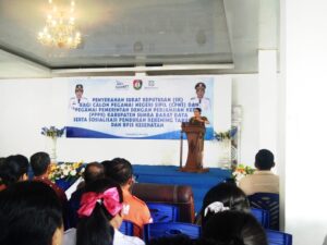 Bupati Sumba Barat Daya (SBD), Ratu Ngadu Bonu Wulla, saat memberikan sambutan dalam acara penyerahan SK bagi CPNS dan PPPK (AH/Suarajarmas.id)