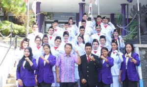 Momen kebersamaan dalam HUT ke-80 Republik Indonesia di UNITRI Malang (Doel Haris/Suarajarmas.id)