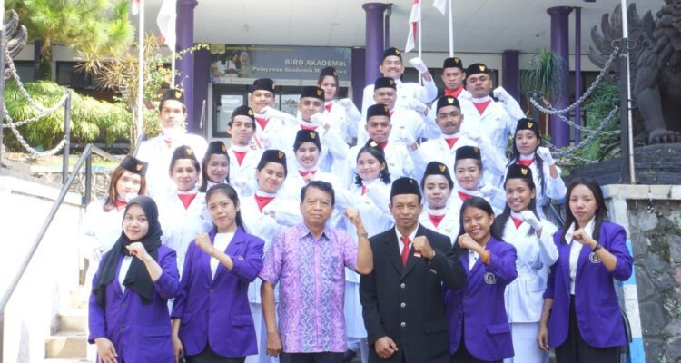 Momen kebersamaan dalam HUT ke-80 Republik Indonesia di UNITRI Malang (Doel Haris/Suarajarmas.id)