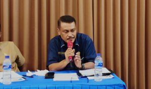 Ketua Fraksi PDI Perjuangan SBD, Octavianus Dapa Talu, usulkan desa model disabilitas di SBD (Doel Haris/Suarajarmas.id)