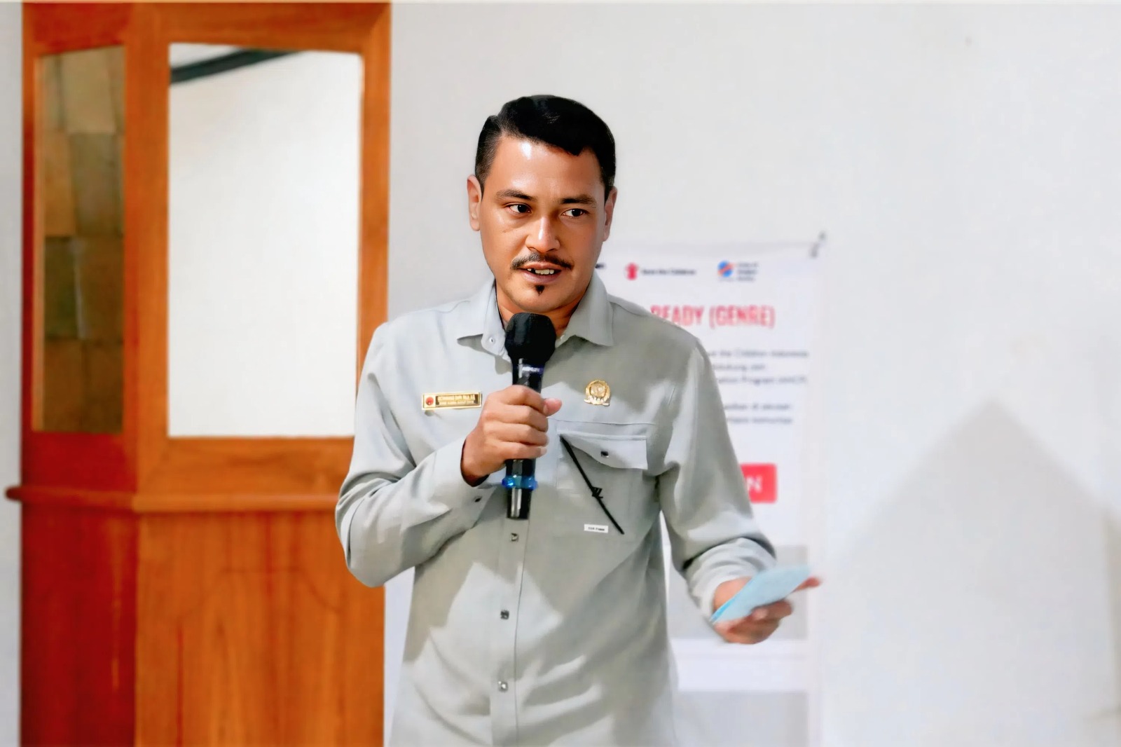 Ketua Komisi I DPRD SBD, Octavianus Dapa Talu, apresiasi Program GENRE dan mengajak semua pihak untuk mendukung program ini (AH/Suarajarmas.id)