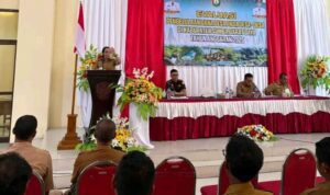 Bupati SBD, Ratu Ngadu Bonu Wulla, tekankan pentingnya integritas dan komitmen pemerintah desa dalam mengelola Dana Desa (Suarajarmas.id)