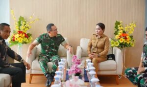 Pangdam IX/Udayana dan Danrem 161/Wira Sakti Lakukan Kunjungan Kerja di SBD dan disambut langsung Bupati Ratu Ngadu Bonu Wulla (Suarajarmas.id)