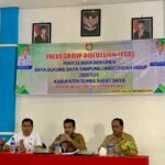 Wakil Bupati SBD, Dominikus Alphawan Rangga Kaka, saat membuka Kegiatan FGD tentang penyusunan DDDTLH (Suarajarmas.id)